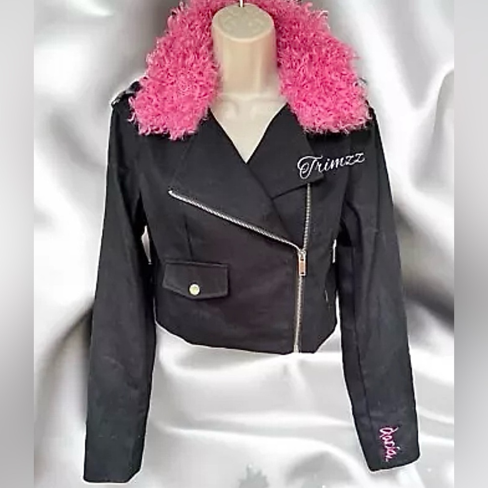 Size XXL………Black Moto Jacket with Pink Faux Fur & Printed Lining. New……Daria